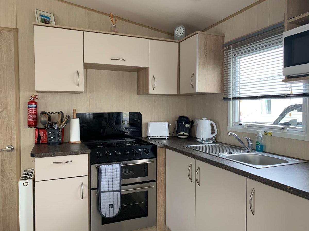Hotel 6 Berth Park Dean Saltfleet Exterior foto